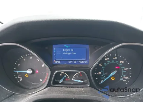 2013 Ford Focus Se z USA, uszkodzony, nr VIN 1FADP3K24DL161930